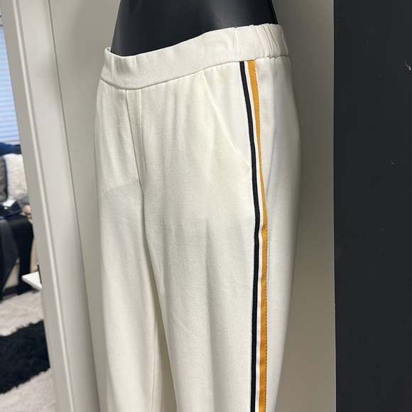 Woman’s Cream Trousers - Picture 2 of 3